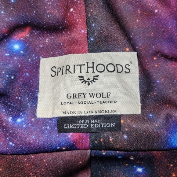 Spirithoods LE Grey Wolf Galaxy Shawl - Picture 5 of 5